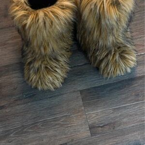 New Look Faux Fur Brown Winter Boots